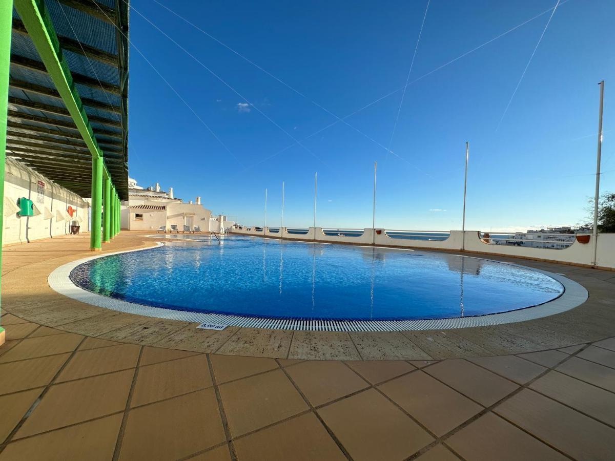 Beachfront 2 Bedroom Albufeira